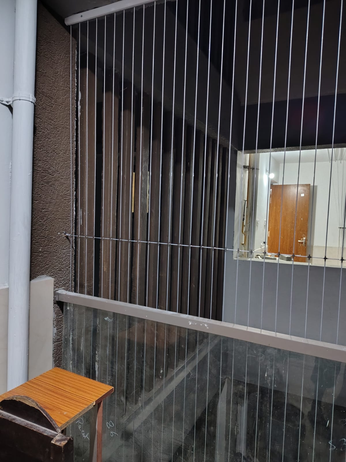 Vertical Invisible Grills